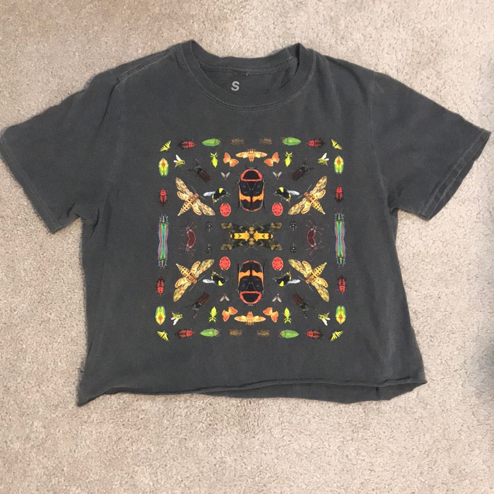 Urban Outfitters Vintage Inspo Bug Cropped Shirt